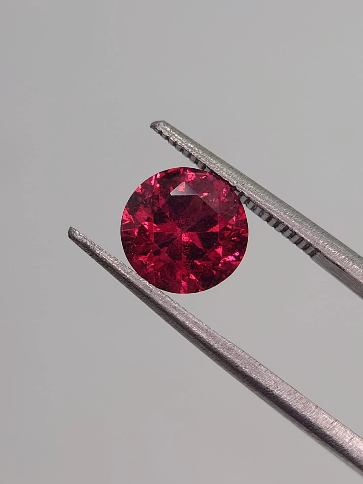 2.73ct Natural Malaya Garnet Round Cut From Tanzania — view 1